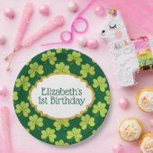 キュートグリーンクローバーシャムロックパターン誕生日 ペーパープレート (パーティー)