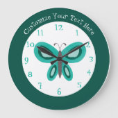キュートグリーンティール（緑がかった色）バタフライパーソナライズされたラージクロック ラージ壁時計 (正面)