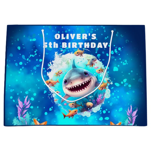 キュートシャークボーイ誕生日ブルーネーム抱き枕 ラージペーパーバッグ (正面)