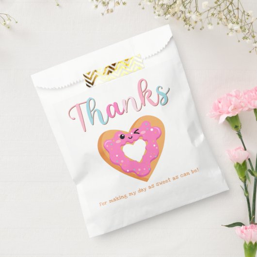 キュートスウィート&トリートお祝いバースデーパーティー フェイバーバッグ (封をした状態)