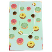 キュートチョコレートストロベリードーナツ柄誕生日 ミディアムペーパーバッグ (裏面)