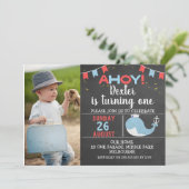 キュートチョークボードホエールフォト誕生日招待状 招待状 (スタンド正面)