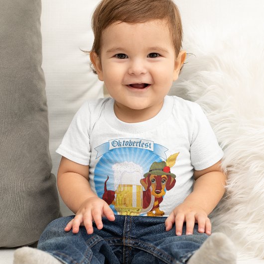 キュートドッグオクトーバーフェストビールダシュント トドラーTシャツ