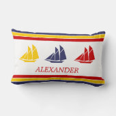 キュートネイビーブルーレッドイエローセーリングボートストライプ航海の ランバークッション (裏面)