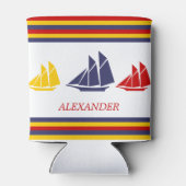 キュートネイビーブルーレッドイエローセーリングボートストライプ航海の 缶クーラー (裏面)