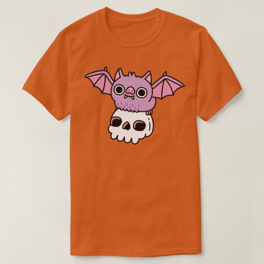キュートバ飛んでいるンパイアこうもりwithスカル tシャツ (デザイン正面)