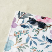 キュートパステルブルーウォーターカラーフラワーズモノグラム  ビーチタオル (インサイチュ)