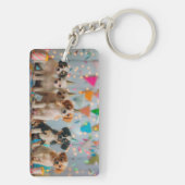 キュートパピースバースデーパーティーお祝いデザイン キーホルダー (裏面)