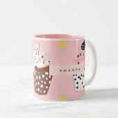 キュートパーソナライズされたなカップケーキ ツートーンマグカップ (正面右)