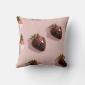 キュートパーソナライズされたなピンクのチョコレートを漬けたイチゴ クッション (裏面)