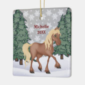 キュートパーソナライズされたな茶色の冬馬クリスマス セラミックオーナメント (左)