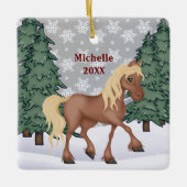 キュートパーソナライズされたな茶色の冬馬クリスマス セラミックオーナメント (正面)