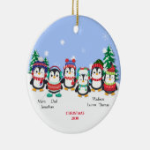 キュートパーソナライズされたな6ペンギンの雪景色 セラミックオーナメント (右)