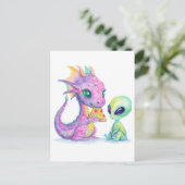 キュートパープルドラゴンベビー食べのピザとエイリアン ポストカード (スタンド正面)