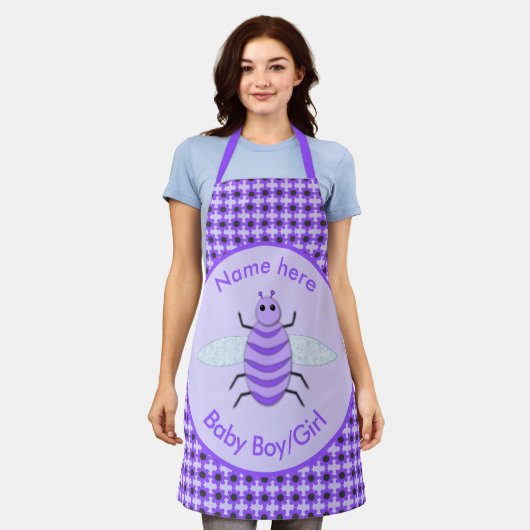 キュートパープルベビービージェンダーリビールニュートラルカスタム エプロン (着用した状態)