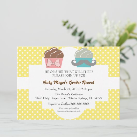 キュートヒュースティッシュ&ボウカップケーキジェンダーリビール招待状 招待状 (スタンド正面)