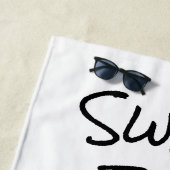 キュートピンクかわいいカップケーキハローウィンパーティ ビーチタオル (インサイチュ)