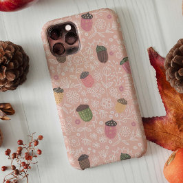 キュートピンクアコーン秋秋パステルパターン iPhone 13ケース