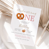 キュートピンクオクトバーフェストプレッツェルターニングワン誕生日 招待状