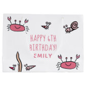 キュートピンクカニシーアニマルズガールハッピーバースデー ラージペーパーバッグ (裏面)