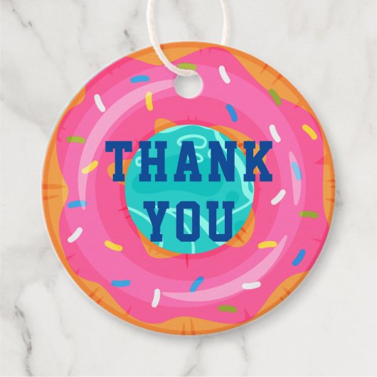 キュートピンクドーナツ内管プールパーティー誕生日 フェイバータグ (正面)