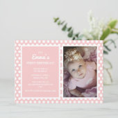 キュートピンクホワイト水玉模様小さな女の子1st誕生日 招待状 (スタンド正面)