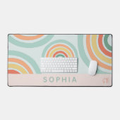 キュートピンクボホーレインボーイニシャル デスクマット (キーボード&マウス)