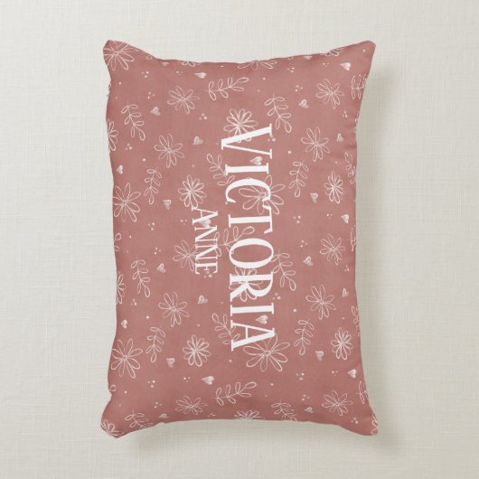 キュートピンク&ホワイトフローラファームハウス アクセントクッション (正面(垂直))
