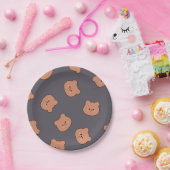 キュートブラウンテディベア顔パターンダークブルー ペーパープレート (パーティー)