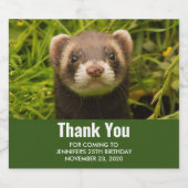 キュートブラウンフェレットin the grassありがとう誕生日 ビールラベル (シングルラベル)