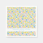 キュートブルーイエローフローラカスタムブライダルシャワー スタンダードカクテルナプキン (正面)