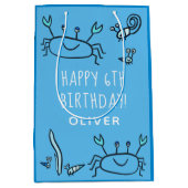 キュートブルーカニシーアニマルズボーイハッピーバースデー ミディアムペーパーバッグ (正面)