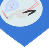 キュートブルー男の赤ちゃんストークベビーシャワー ショートテーブルランナー (コーナー)