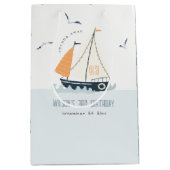 キュートブルー航海のセイボートパステル子供の誕生日 ミディアムペーパーバッグ (正面)