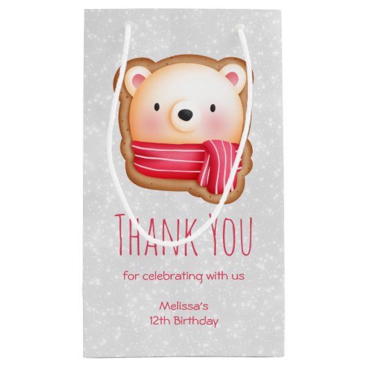 キュートベア顔レッドスカーフ&ロージー頬ありがとう スモールペーパーバッグ (裏面)