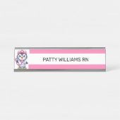 キュートペンギンナースピンクステソスコープストライプ デスクネームプレート (正面)