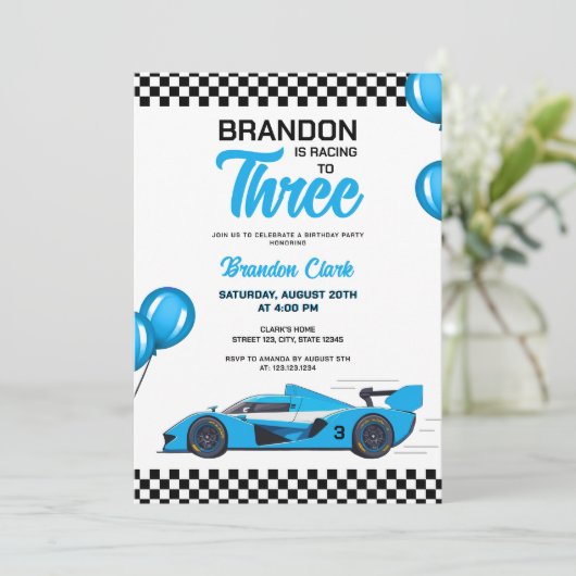キュートホワイト&ブルーレーサー子供の誕生日 招待状 (スタンド正面)