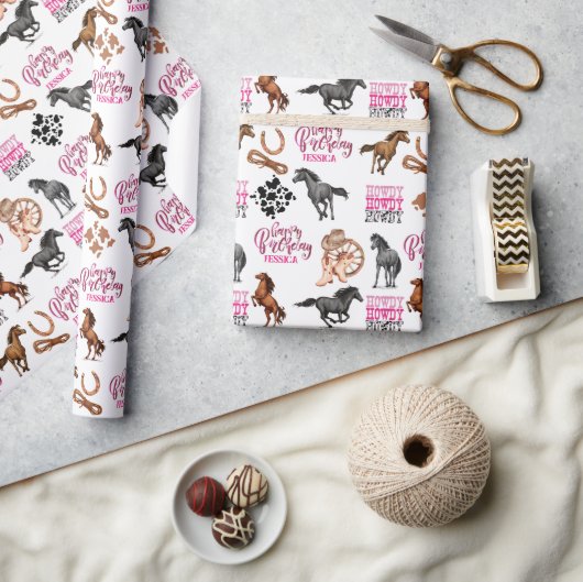 キュートホース女性のカーボーイ誕生日 ラッピングペーパー (クラフト)