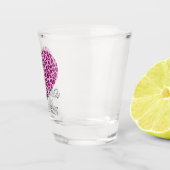 キュートマワードアートオンピンクヒョウパターン(の模様が)あるハート ショットグラス (右)