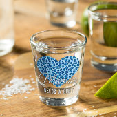 キュートマワードアートオンブルーヒョウパターン（の模様が）あるハート ショットグラス