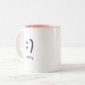 キュートミニマリストハッピー文字 パーソナライズされた ツートーンマグカップ (正面左)