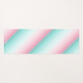 キュートミントグリーンと赤面ピンクディアゴナルストライプ ヨガマット (正面(横))