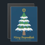 キュートメリークリスムカ木マグネットカード<br><div class="desc">このメリー可愛いクリスムカの磁気カードは、青いドレディ飾ルのオーナメントとダビデの金ゴールドユダヤ人の星が付いた緑のクリスマスツリーをハヌカーの先頭に置き、2つの家族のための2つの休日を組み合わ祝せる。磁クール石。</div>