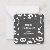 キュートモダンタイポグラフィホワイトスカルハッピーハローウィン ノートカード (裏面)