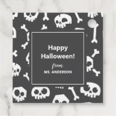 キュートモダンタイポグラフィホワイトスカルハッピーハローウィン フェイバータグ (裏面)