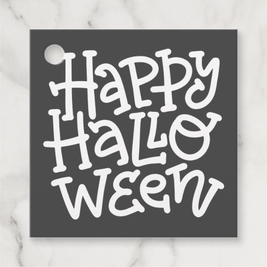 キュートモダンタイポグラフィホワイトスカルハッピーハローウィン フェイバータグ (正面)