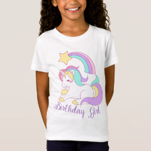 キュートユニコーン誕生日ガールトレンディータイポグラフィアート Tシャツ