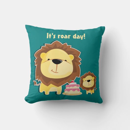 キュートライオンアンドベビークブ子供の誕生日 クッション (正面)