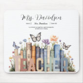 キュートレインボーブックシェルフ&ブックス先生モノグラム マウスパッド (正面)