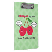 キュートレッドさくらんぼかわいいツインズ誕生日 クリップボード (右)
